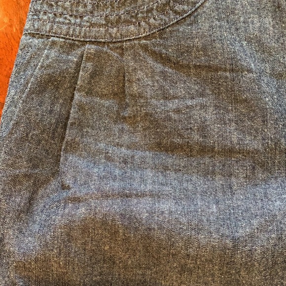 St John’s Bay Chambray Shorts, Size 4 - Picture 2 of 4